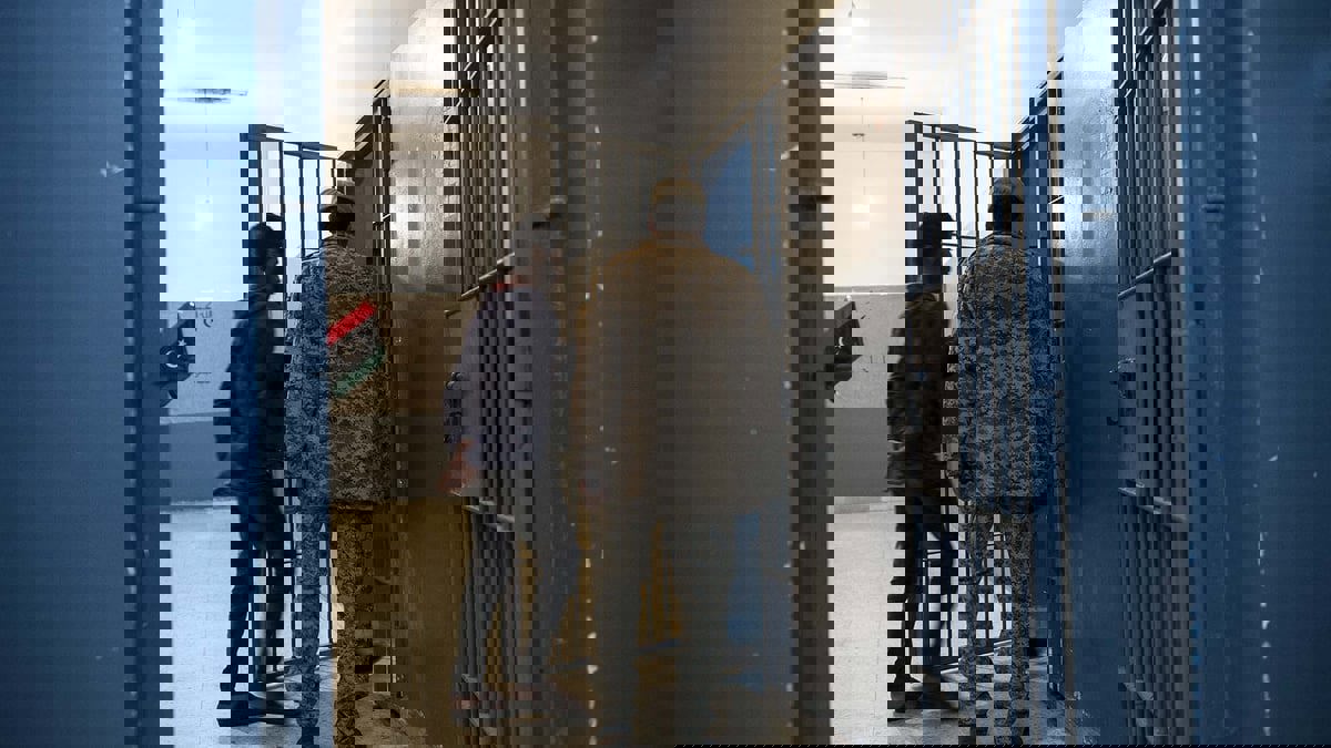 ليبيا.. توقيف 15 سجينا فروا بعد "تمرد مسلح"