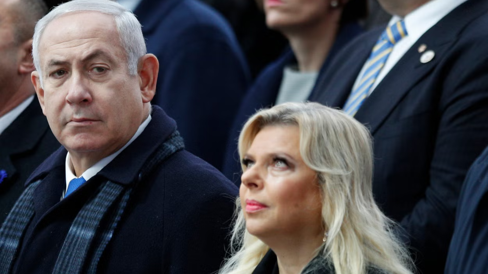 كتاب جديد يكشف المرأة التي أخفى نتنياهو لقاءاته معها عن زوجته سارة