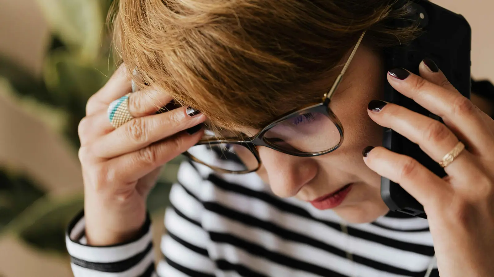 إشعاعات هاتفك المحمول.. هل تشكل خطرا على صحتك؟