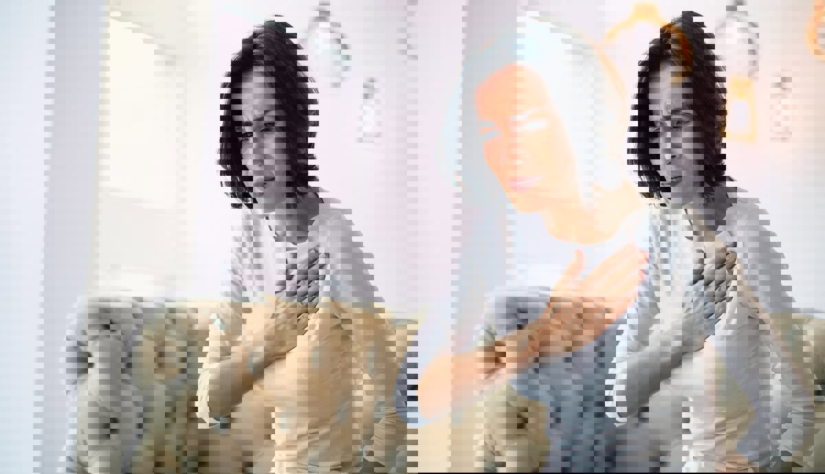  5 أوجاع جسدية قد تنذر بإصابتك بنوبة قلبية