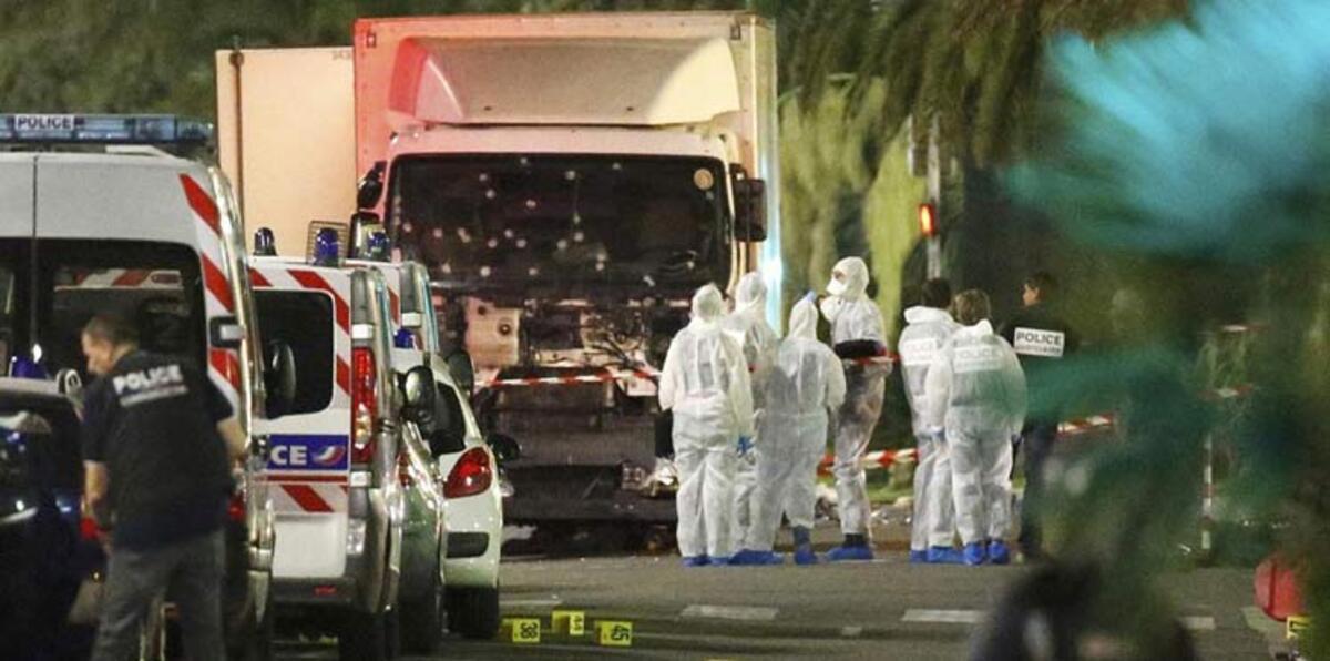 مزيدًا من الخوف والعزلة.. مسلمو فرنسا يدفعون ثمن هجوم نيس