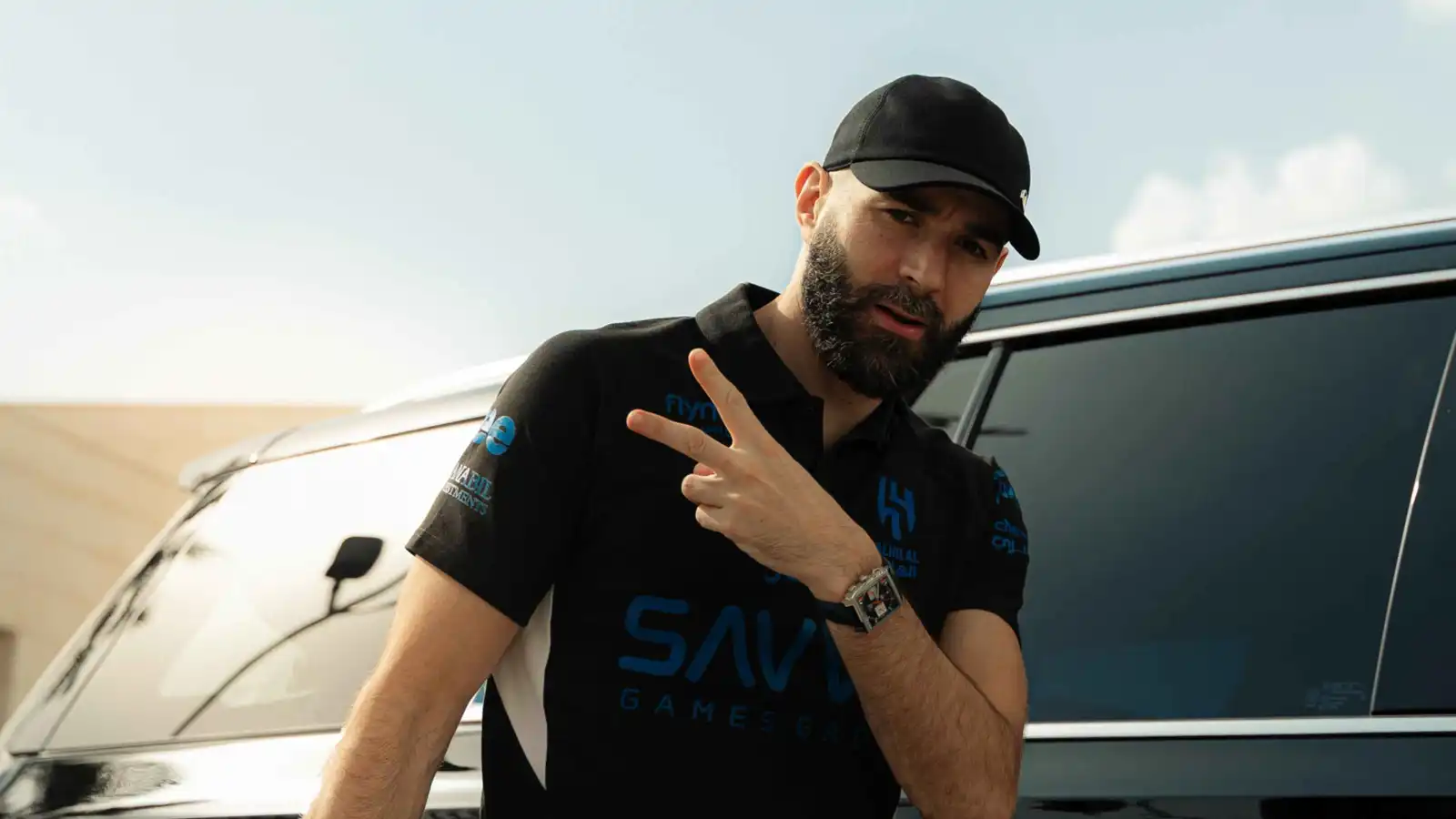 كريم بنزيما يفاجئ جماهير الهلال السعودي برسالة مثيرة (فيديو)