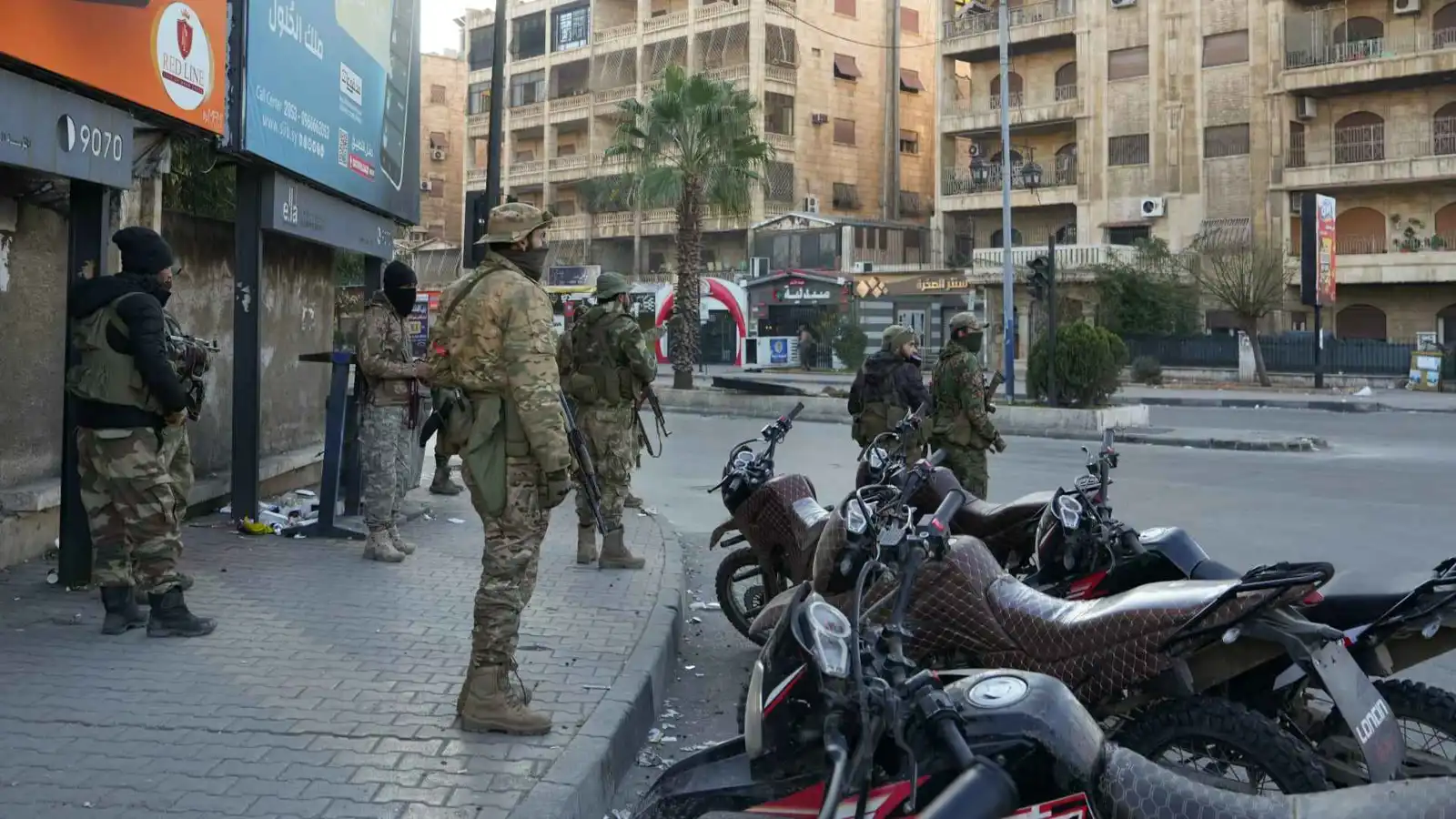 بقصف عنيف ومركز.. الجيش السوري يبدأ عملية عسكرية ضد قسد في حلب