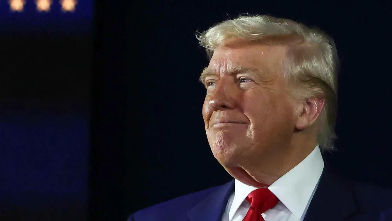 أول تعليق من ترامب على اتفاقية المعادن مع أوكرانيا