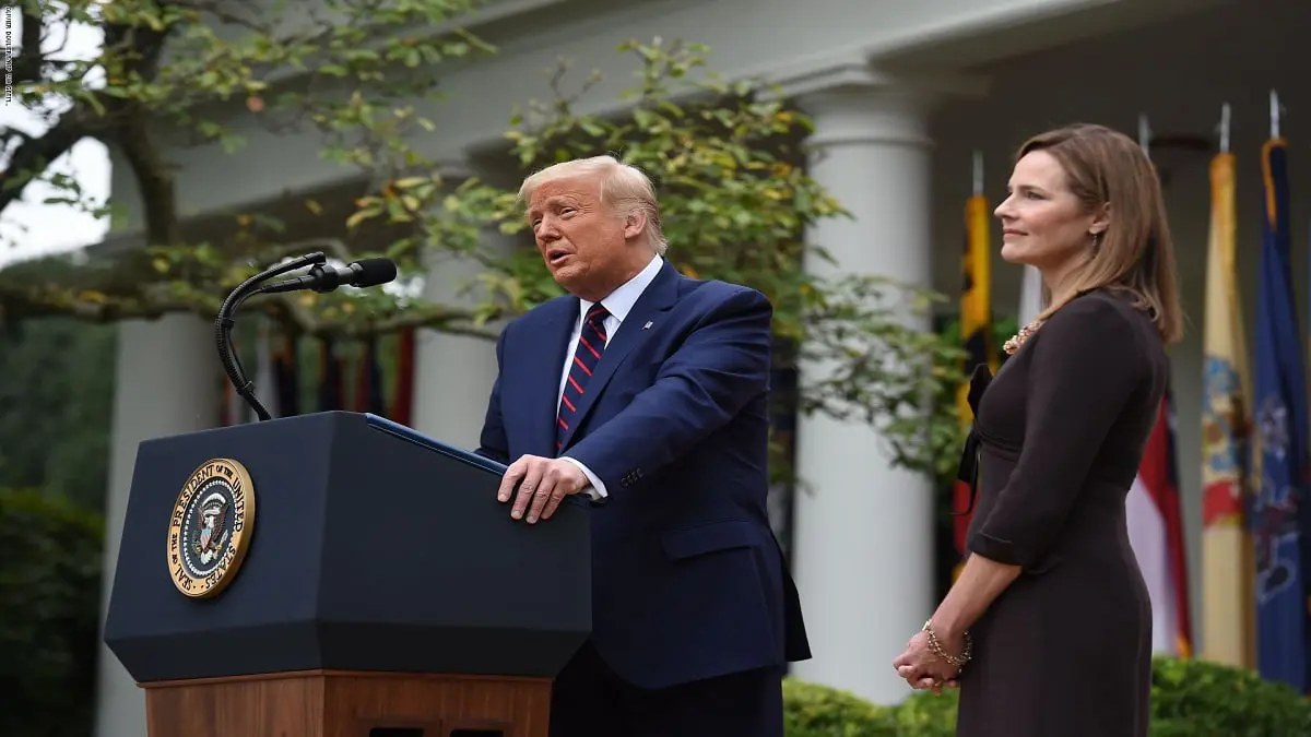 المصادقة على تعيين مرشحة ترامب للمحكمة العليا تفجر انقسامات حادة في مجلس الشيوخ