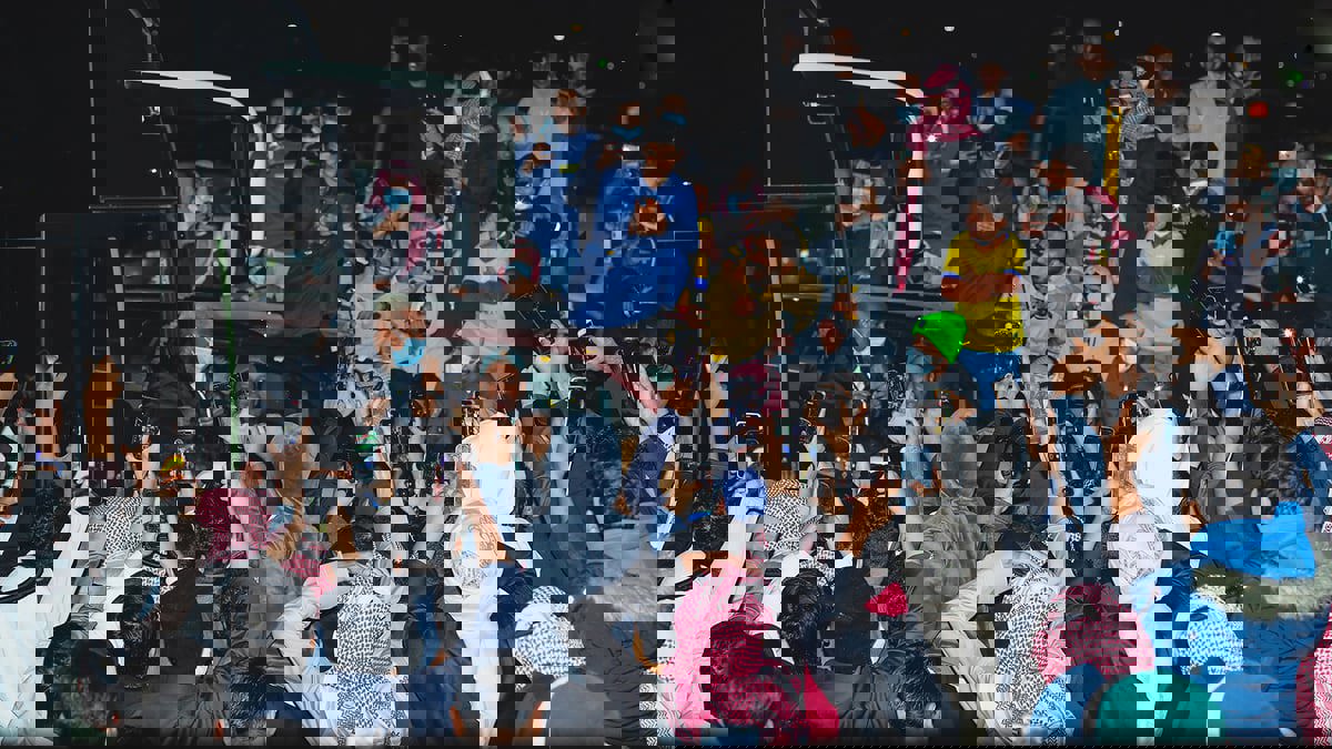 استقبال حافل لبعثة النصر بمدينة حائل قبل مباراة الطائي بالدوري السعودي (صور)