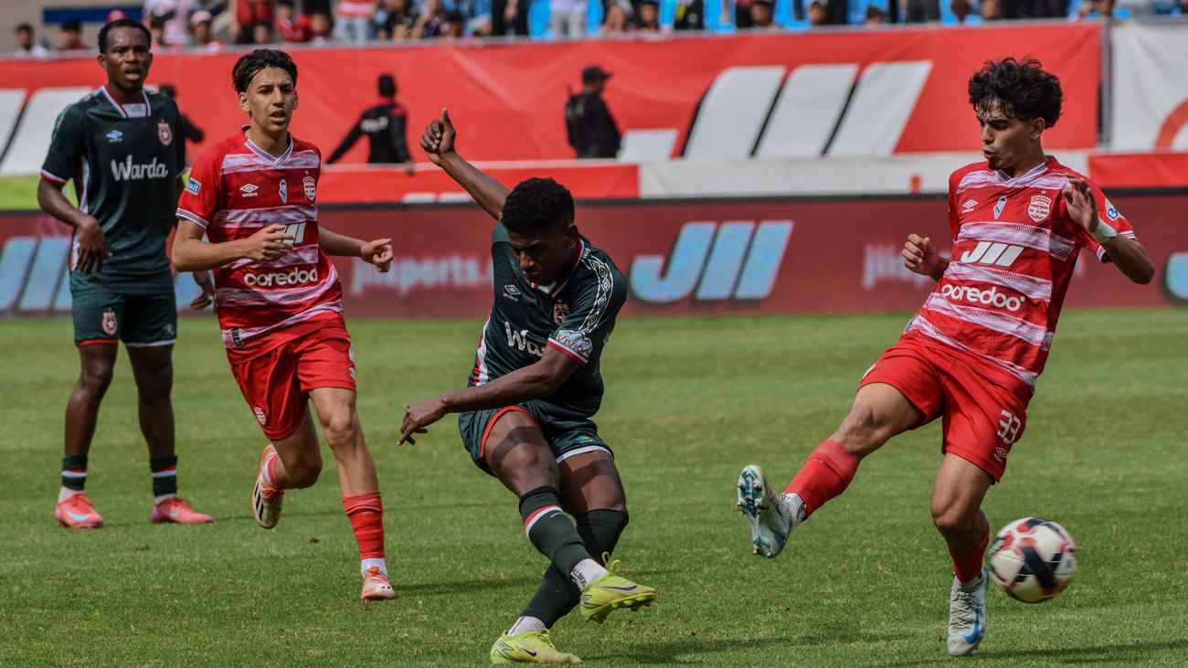 النادي الإفريقي يثير أول "أزمة" في لجنة الحكام باتحاد الكرة التونسي