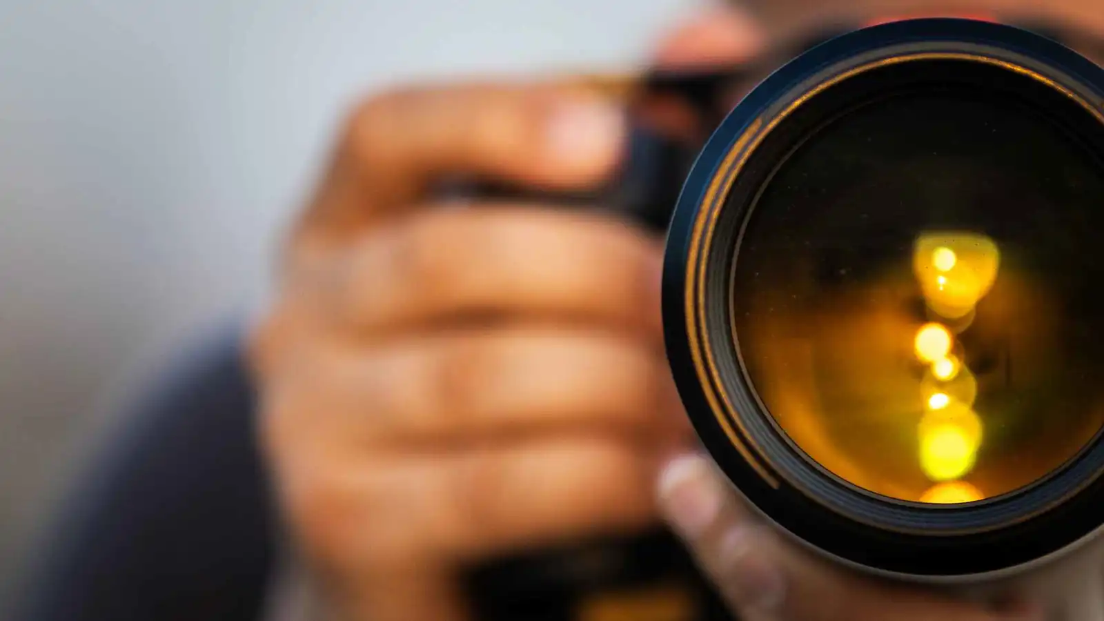 نجاة سائحة جرفتها موجة أثناء التقاط صورة في مرسى مطروح (فيديو)