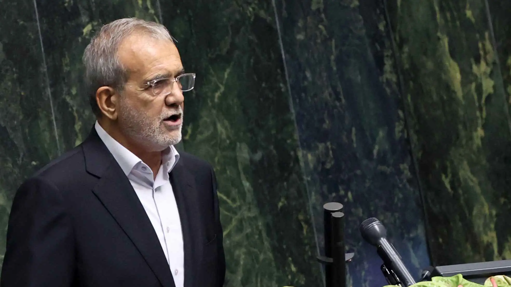 إيران.. السُّنة "مصدومون" بعد استبعادهم من حكومة بزشكيان