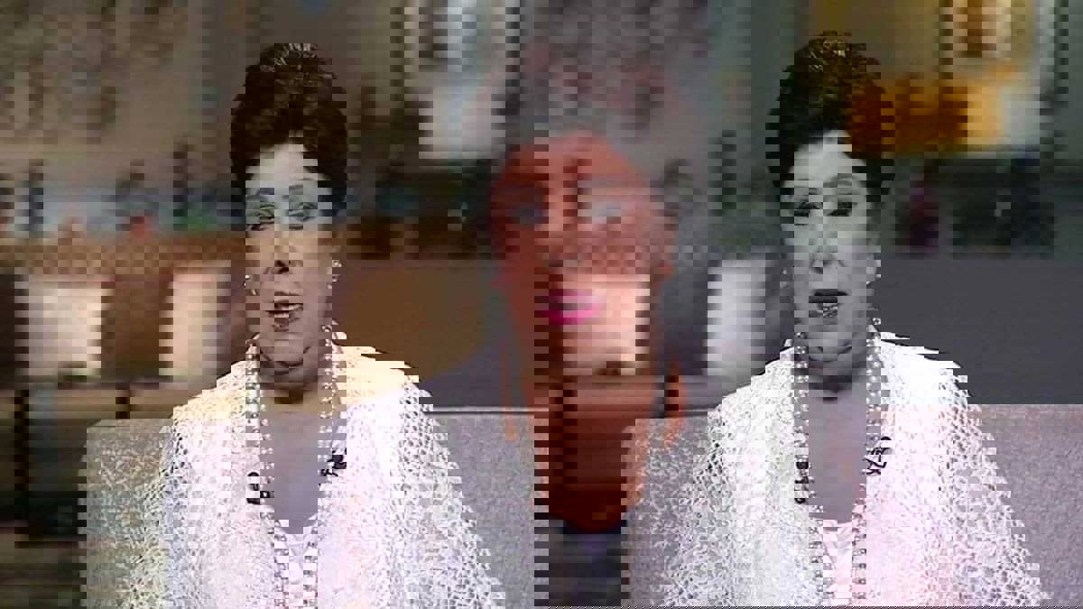 النجم العالمي فان دام ينعى رجاء الجداوي بكلمات مؤثرة