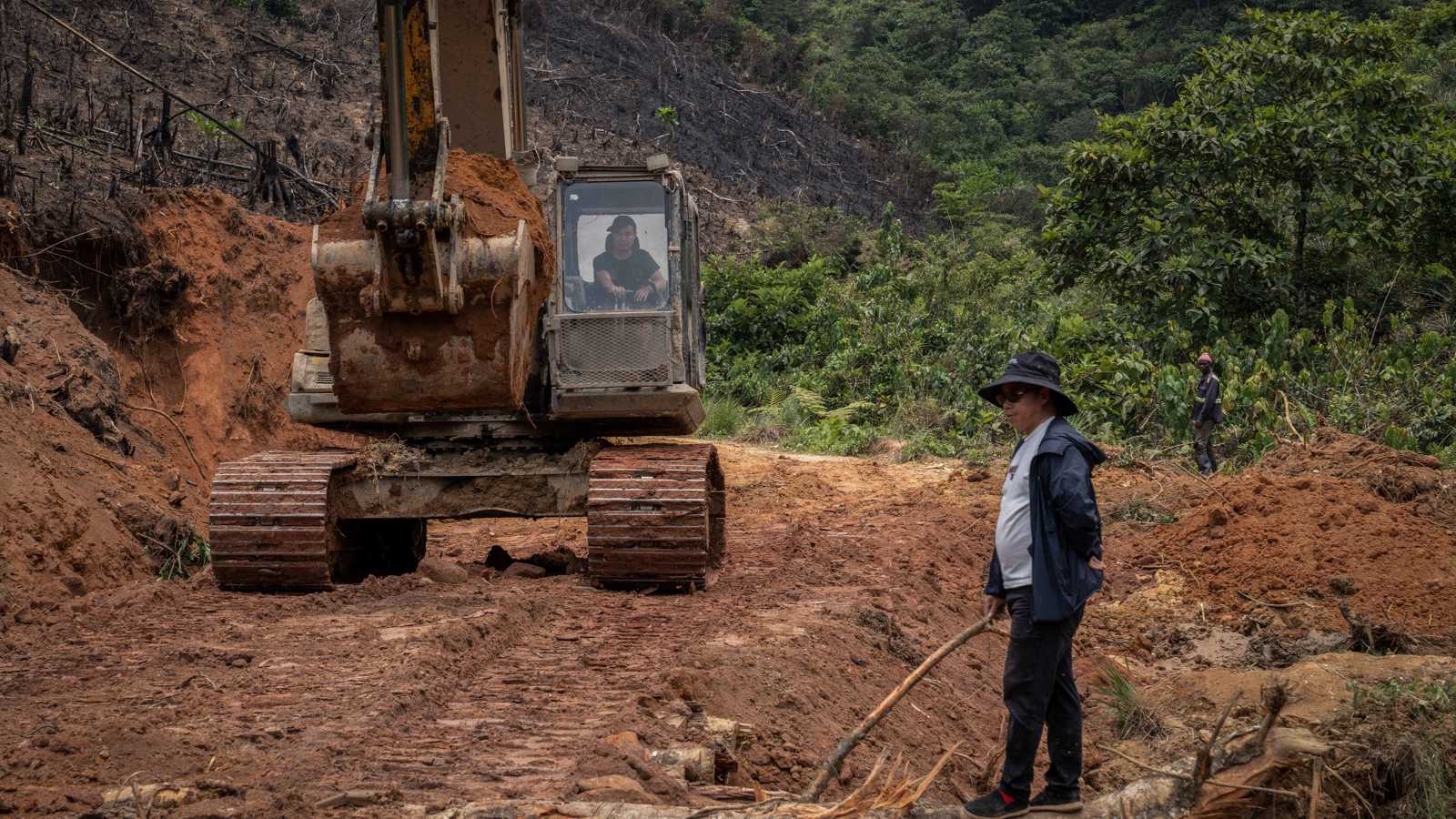 نجت من النفوذ الصيني.. معركة شرسة للسيطرة على "جوهرة تعدينية" بالكونغو