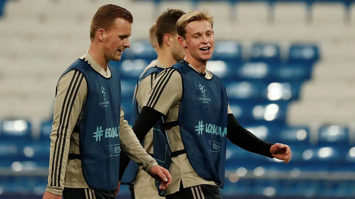 دي يونغ: نادي برشلونة شجعني على الإطاحة بريال مدريد