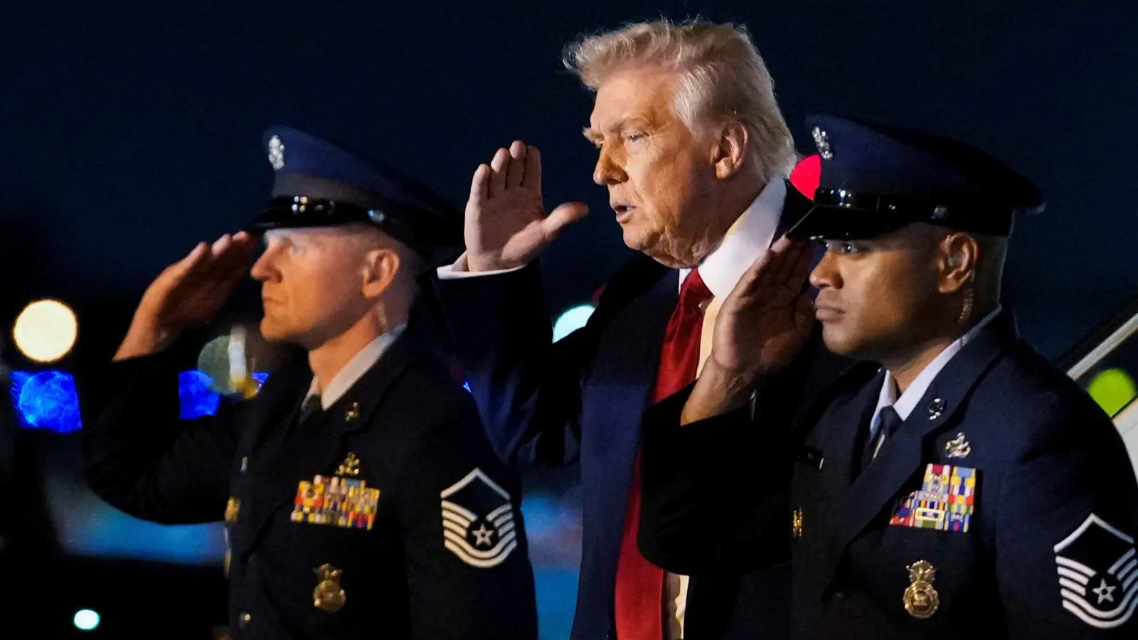 ترامب.. من رافض للحروب إلى مهندس "المواجهة الكبرى" مع إيران