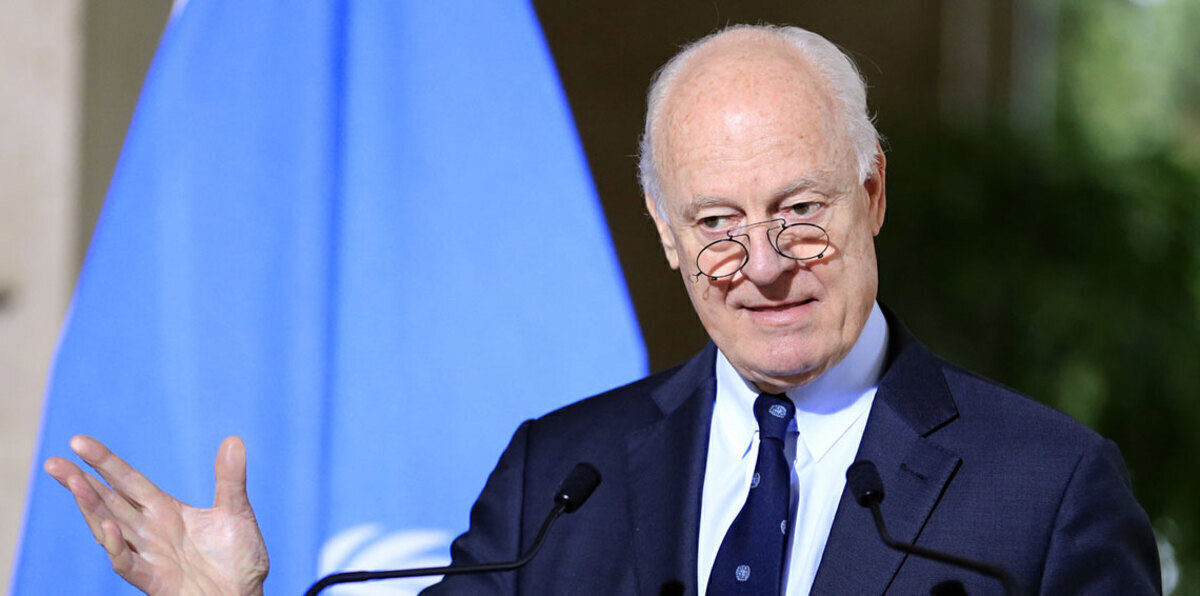 دي ميستورا يدعو موسكو للضغط على النظام السوري "لكسب السلام"