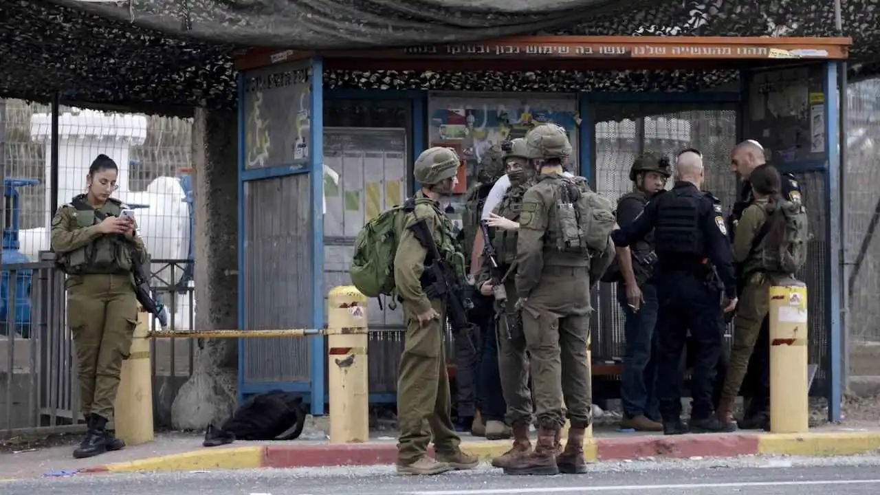 تعزيزات إسرائيلية "غير مسبوقة" في البحرين الأحمر والمتوسط