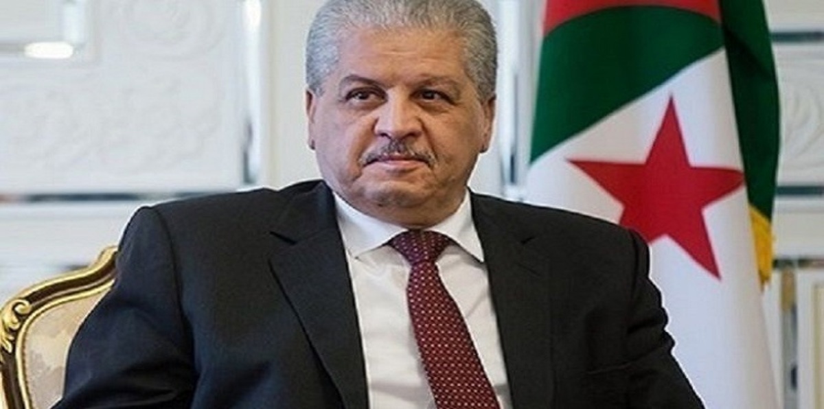 سلال: الجزائريون غير مستعدين للمغامرة باستقرار البلاد