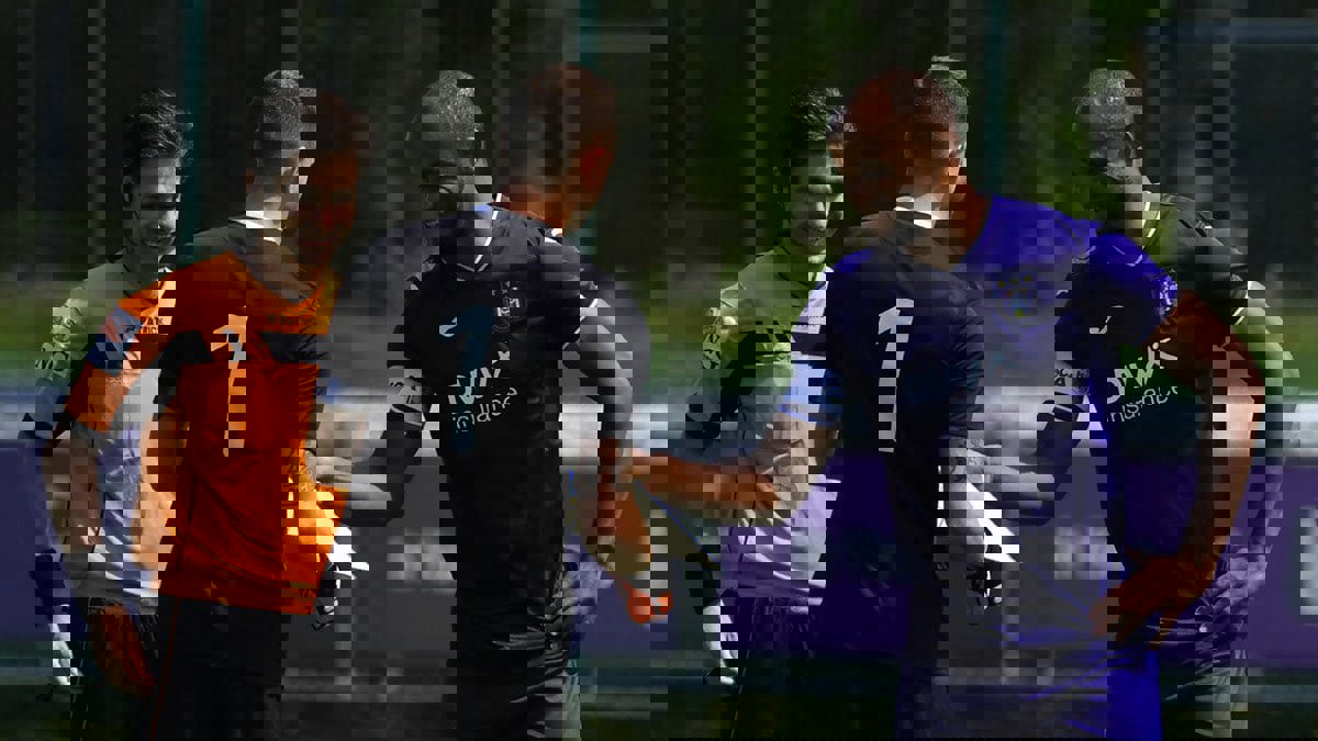 فينسنت كومباني يعلن اعتزاله كرة القدم والتفرغ لمهمته كمدرب