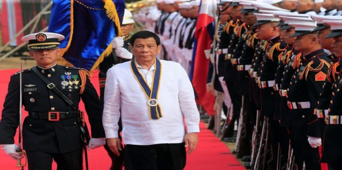 الرئيس الفلبيني يقول إنّه لن يسعى لولاية ثانية بموجب دستور جديد