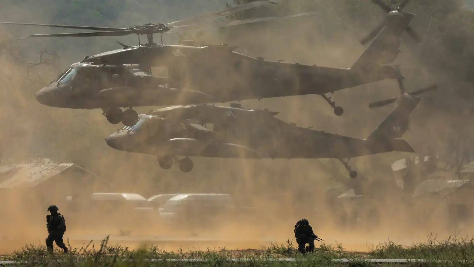 خيارات مفتوحة.. انتشار "المارينز" الأمريكي ورقة ضغط مزدوجة ضد إيران