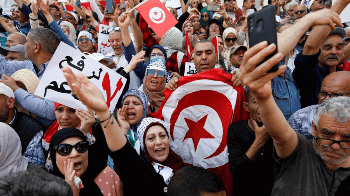 بعد تفاقم الخلافات.. هل قطعت تونس علاقتها بصندوق النقد الدولي؟