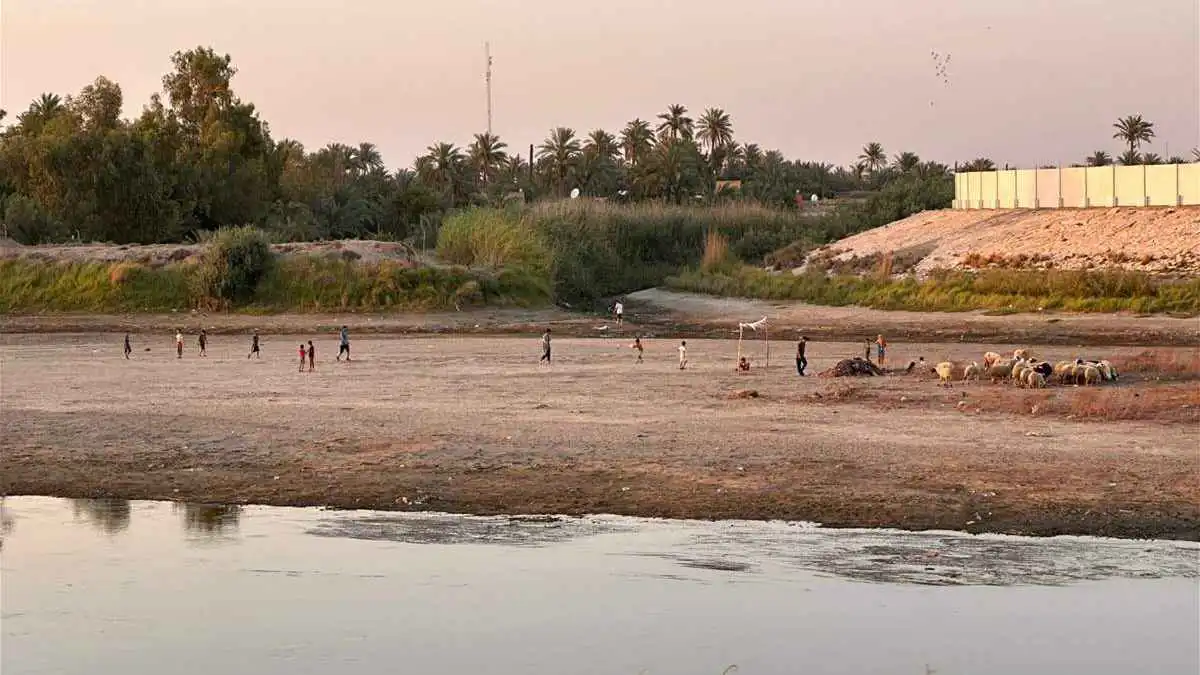 بعد انحسار دجلة والفرات.. العراق يواجه أشد أزمة جفاف منذ 9 عقود