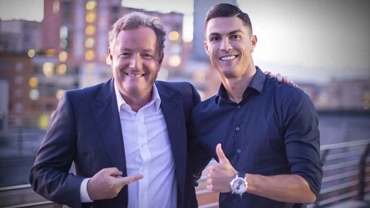 بعد مقابلة "فسخ العقد": كريستيانو رونالدو يلمح لحلقة نارية مع بيرس مورغان (صورة)