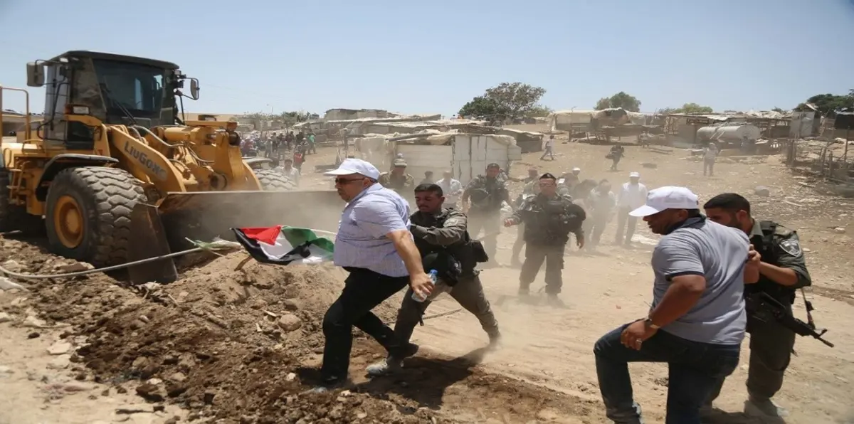 مناشدات من "الخان الأحمر" للعالم لكبح جماح إسرائيل