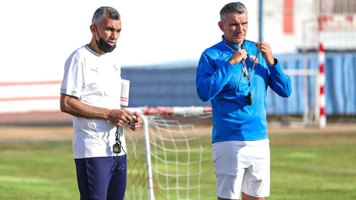 الزمالك: الخلاف بين كارتيرون وأسامة نبيه قصة وهمية اخترعها المتربصون بالنادي (فيديو)