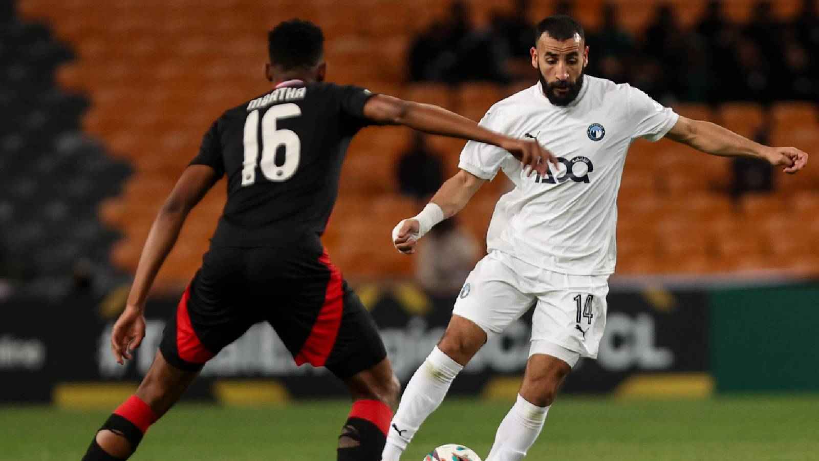 موقف حاسم من "كاف" بشأن أخطاء حكم مباراة أورلاندو وبيراميدز