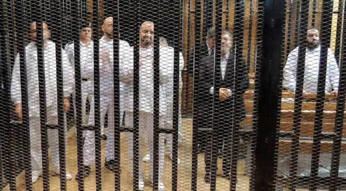 تأجيل محاكمة مرسي في قضية "وادي النطرون" لـ 19 مايو