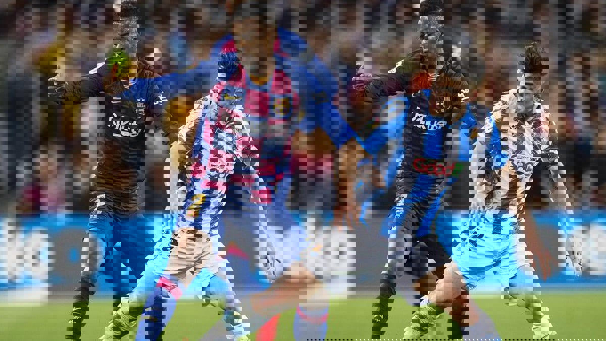 لاعب برشلونة يوقف مفاوضات تجديد عقده لرغبته في الرحيل