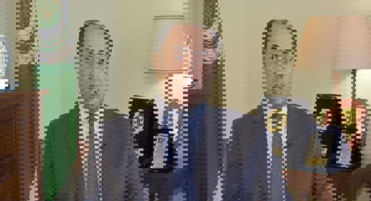 مسؤول في الجامعة العربية: تصريحاتي عن "حزب الله" فُهمت بشكل خاطئ