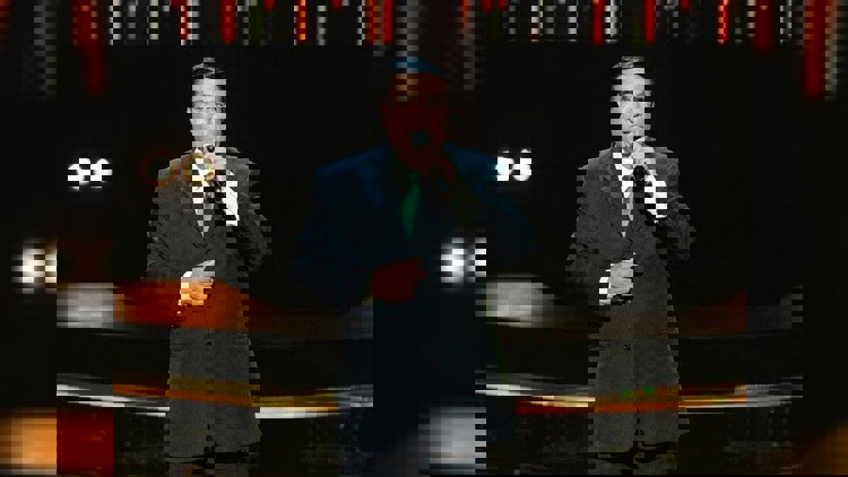 من هو الفنان العراقي الراحل "نجم ذا فويس" عامر توفيق؟