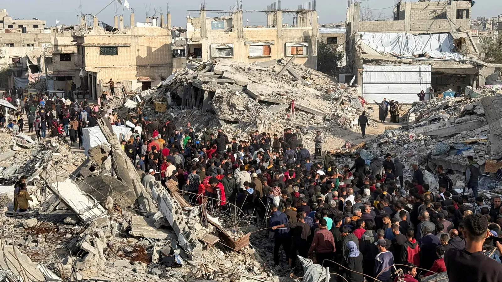 بعد بيت لاهيا.. أهالي الشجاعية يتظاهرون لإنهاء حكم حماس (فيديو)