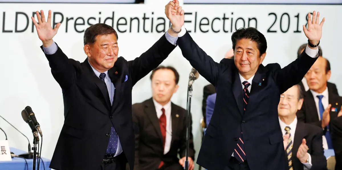 شينزو آبي رئيس وزراء اليابان يفوز بزعامة الحزب الحاكم