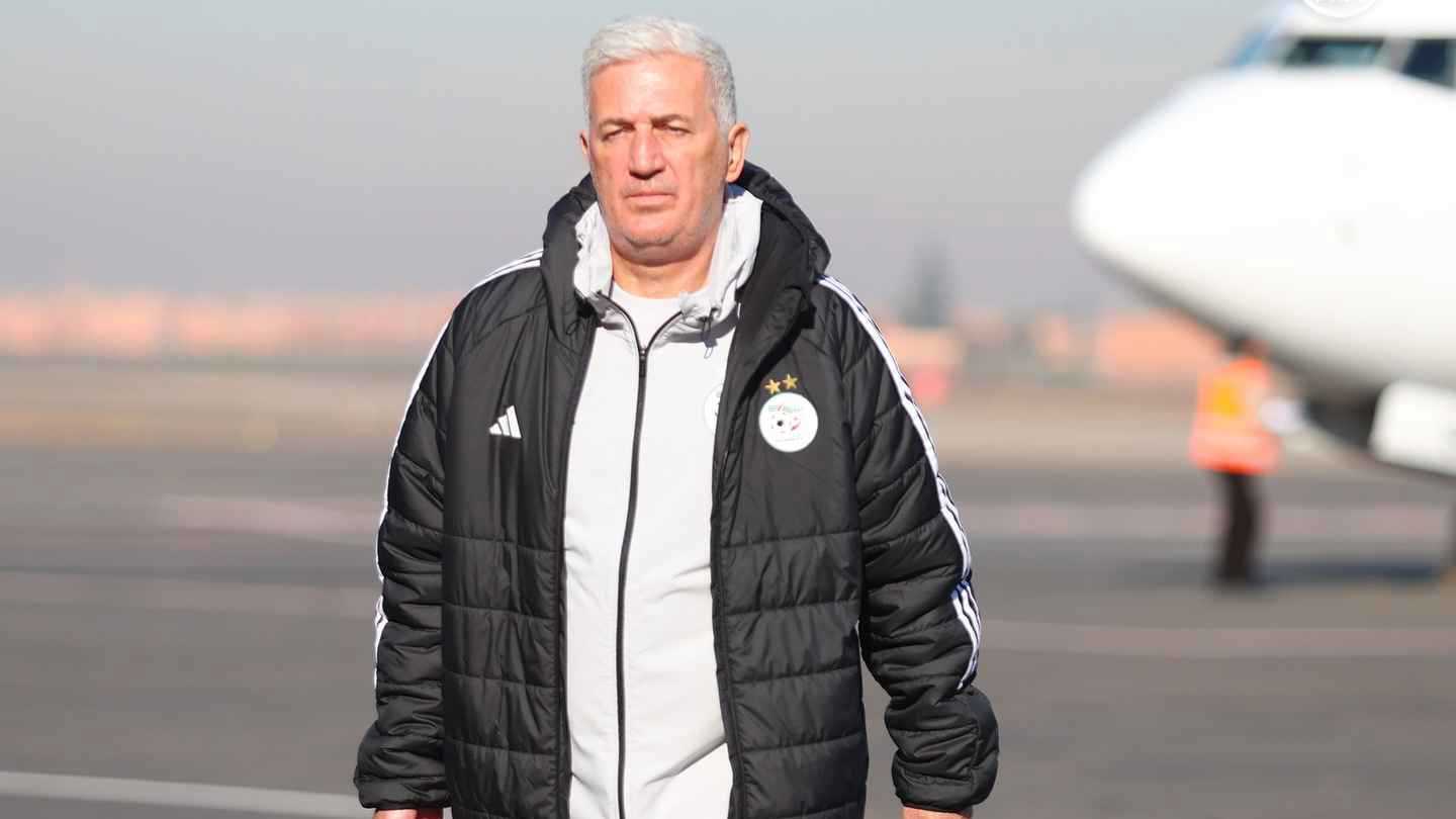 3 عوامل.. لماذا حافظ بيتكوفيتش على منصبه مدربا للجزائر بعد خيبة أمم إفريقيا؟ 