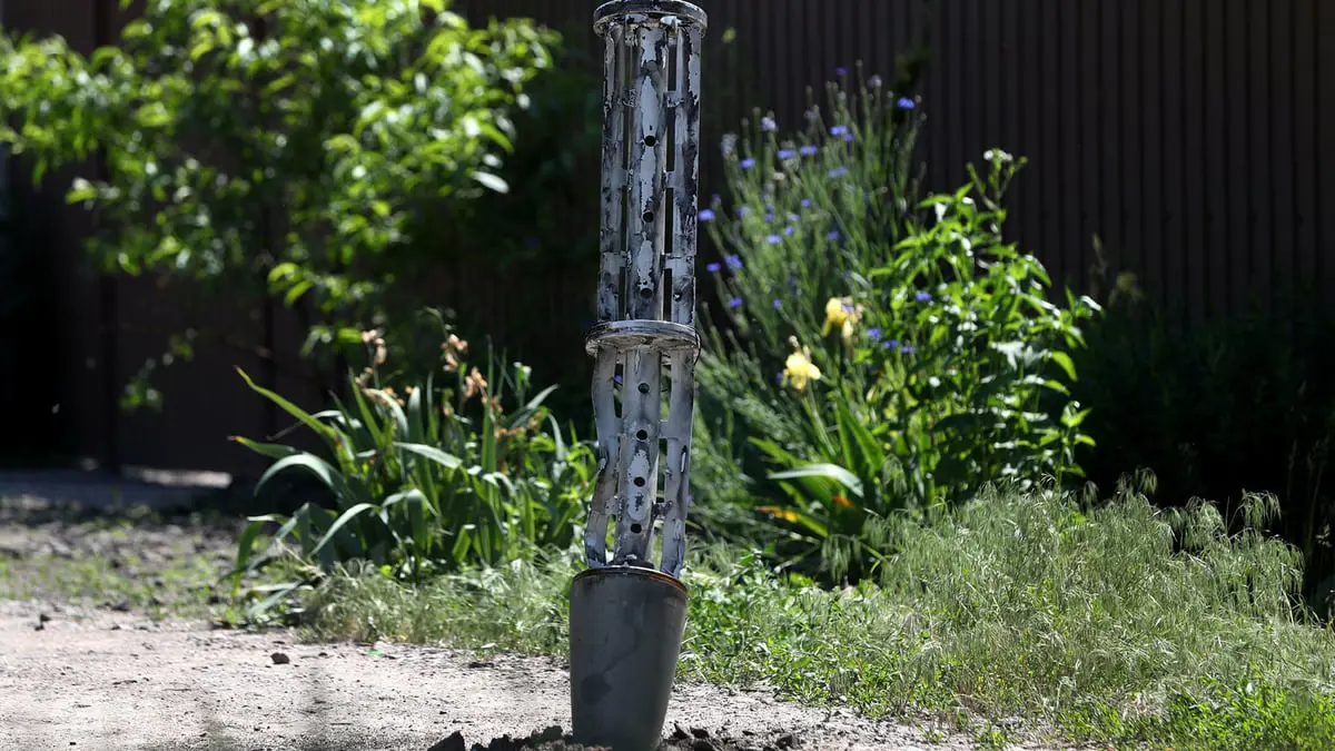 أوكرانيا تهاجم لوغانسك بالذخائر العنقودية