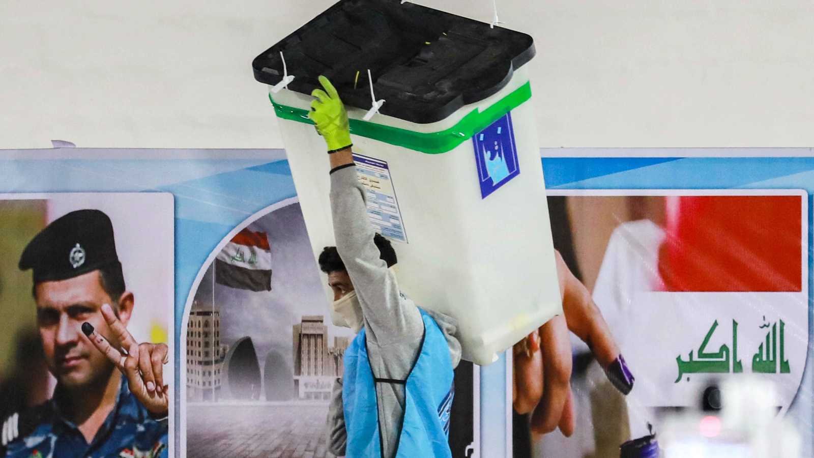 نهاية "حراك تشرين".. تشظي الكتل السياسية يربك المشهد الانتخابي العراقي