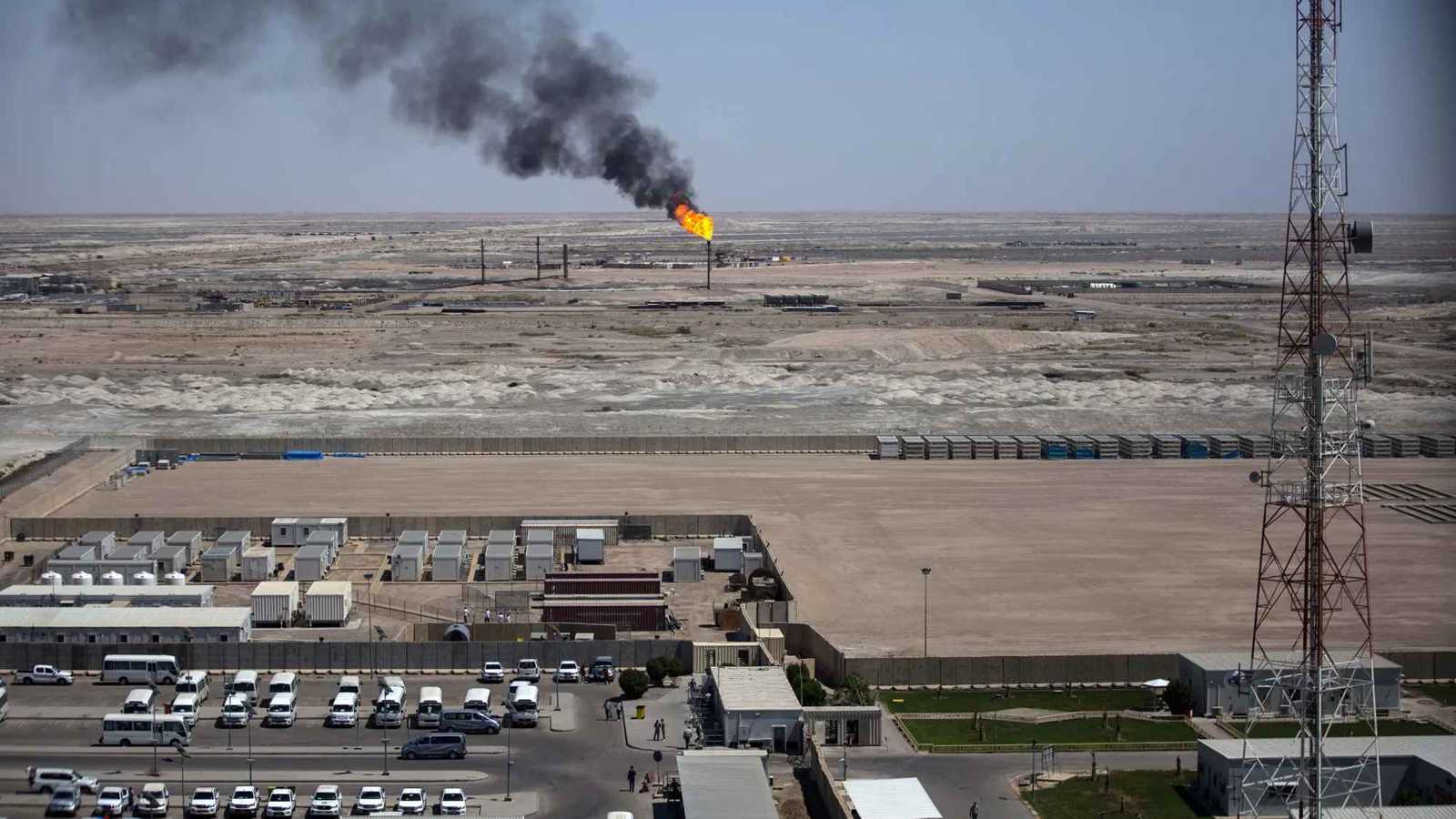 "إكسون موبيل" تعيد رسم خريطة النفوذ النفطي بين بغداد وطهران