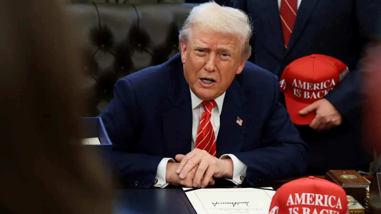 الولايات المتحدة توافق على الاجتماع مع إيران في سلطنة عمان