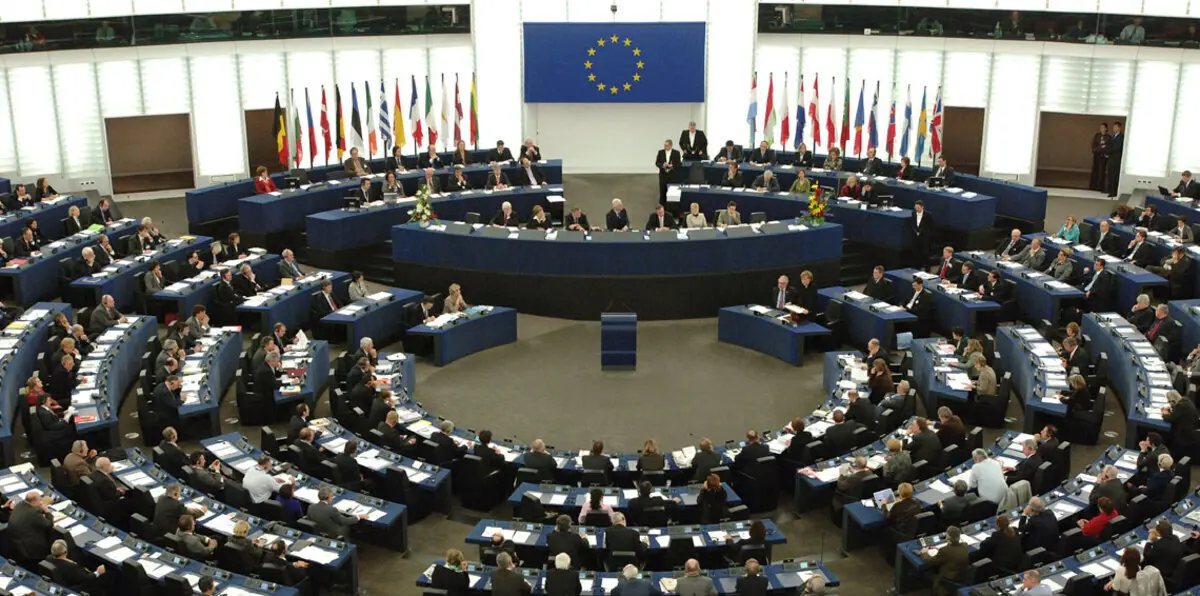 ترامب وخروج بريطانيا يدفعان الاتحاد الأوروبي لتعزيز التعاون الأمني والدفاعي