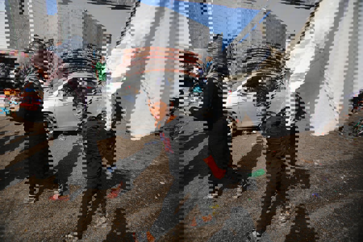 حكومة غزة: نزوح 70% من سكان القطاع عن منازلهم