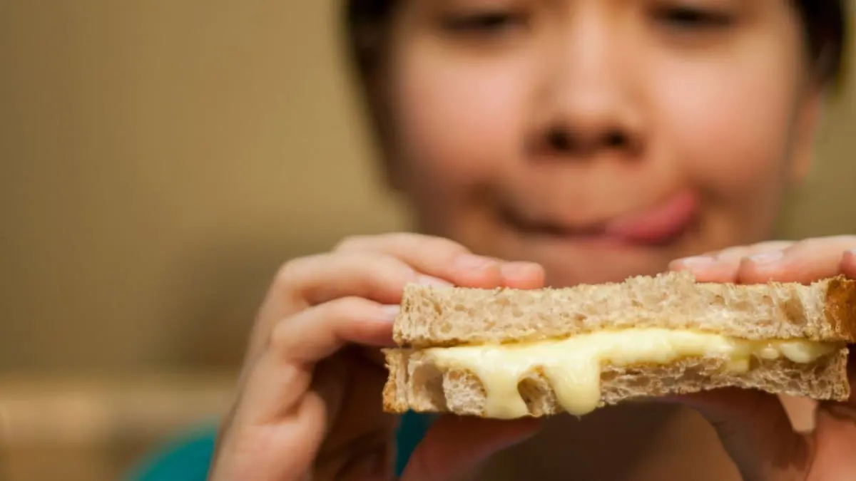 دراسة: تناول الجبن بانتظام يقلل خطر الإصابة بأمراض القلب والسكري