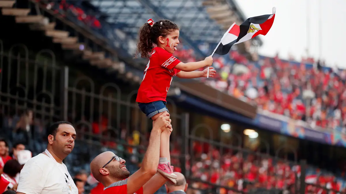 التشكيلة الرسمية للفراعنة في مباراة أوغندا ضد مصر