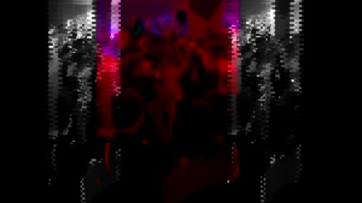 راقصة منقبة تثير جدلًا واسعًا في السعودية 