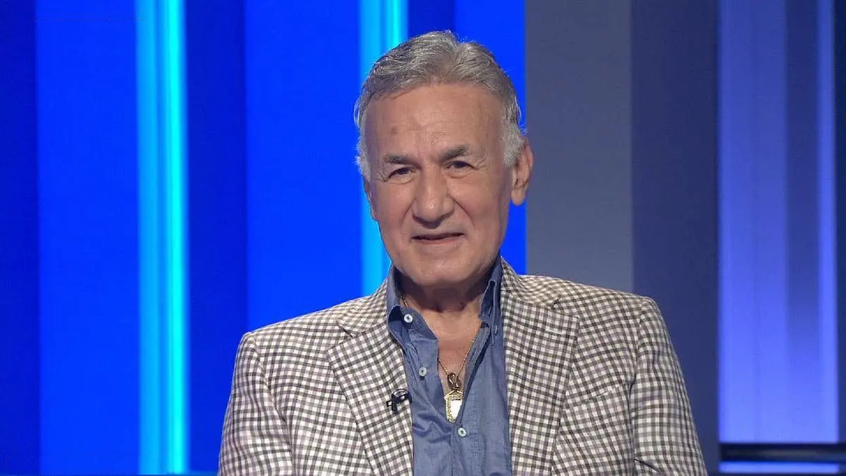 هل أوصى عزت أبو عوف بحرق أفلامه بعد وفاته؟ (فيديو)