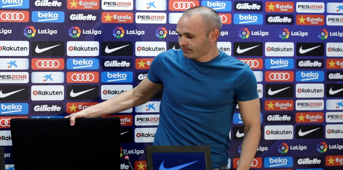 رحيل إنييستا يسبب أزمة جديدة لنادي برشلونة