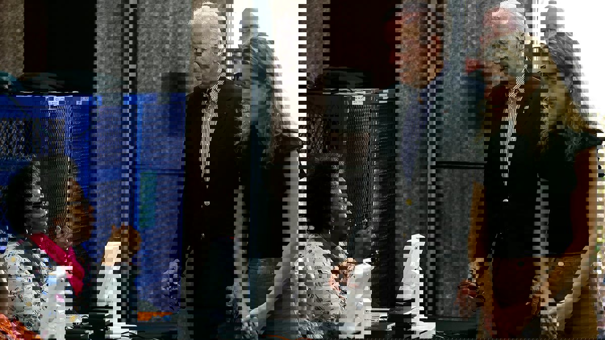 بايدن يصوت مبكرًا في انتخابات التجديد النصفي