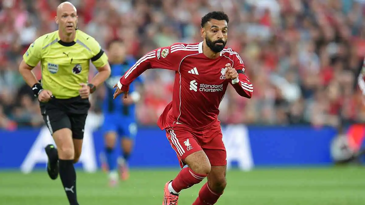 ‏لا تقللوا من احترام أبطال الدوري.. صلاح يشن هجوما على حساب جماهيري لليفربول