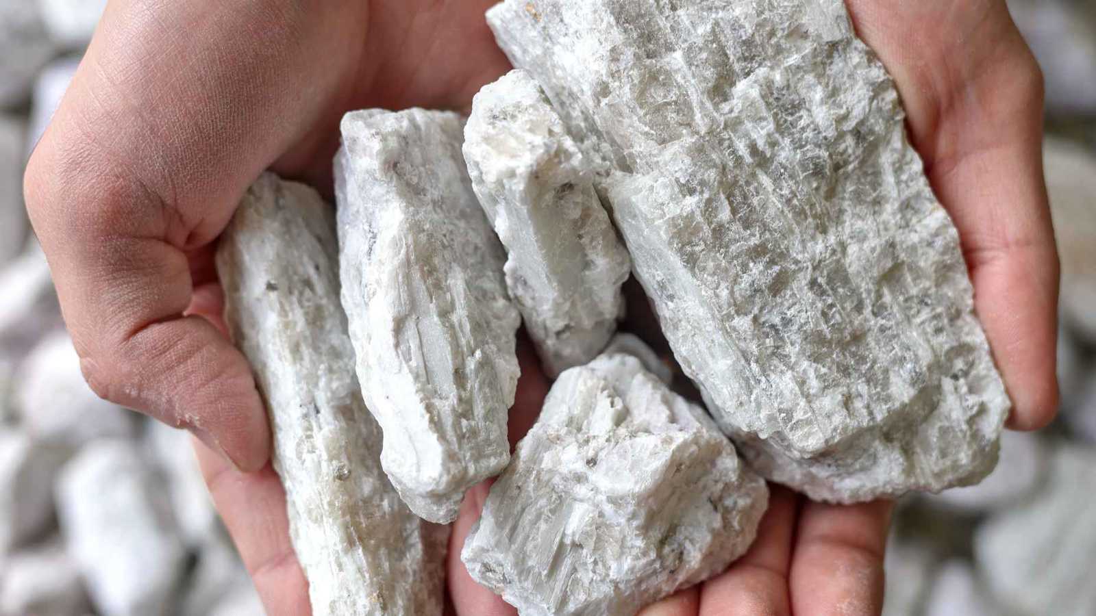 دراسة صادمة: الليثيوم يحمي من الزهايمر وتراجع الذاكرة